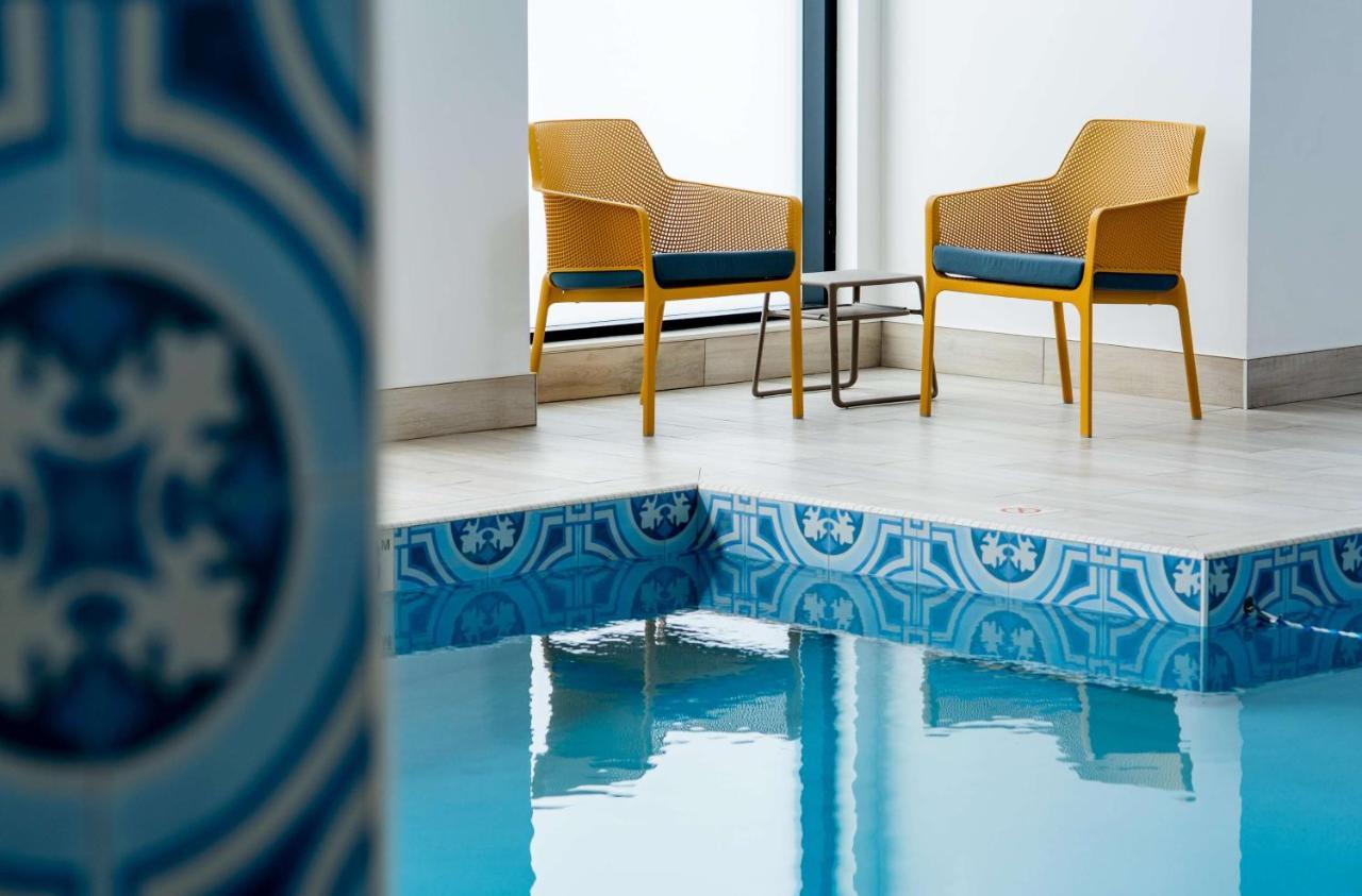 Hilton Garden Inn Moncton Downtown, Nb Экстерьер фото