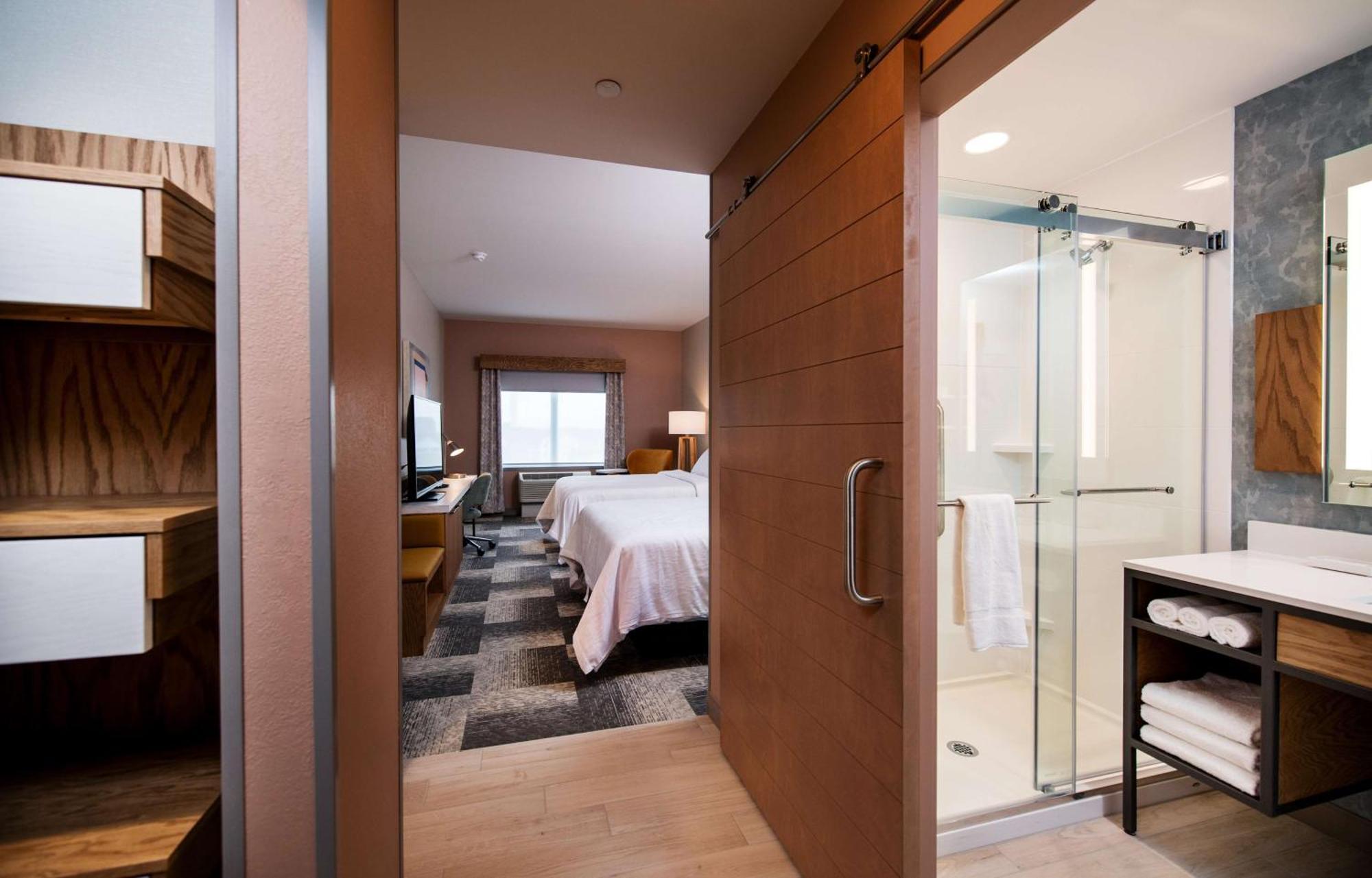 Hilton Garden Inn Moncton Downtown, Nb Экстерьер фото