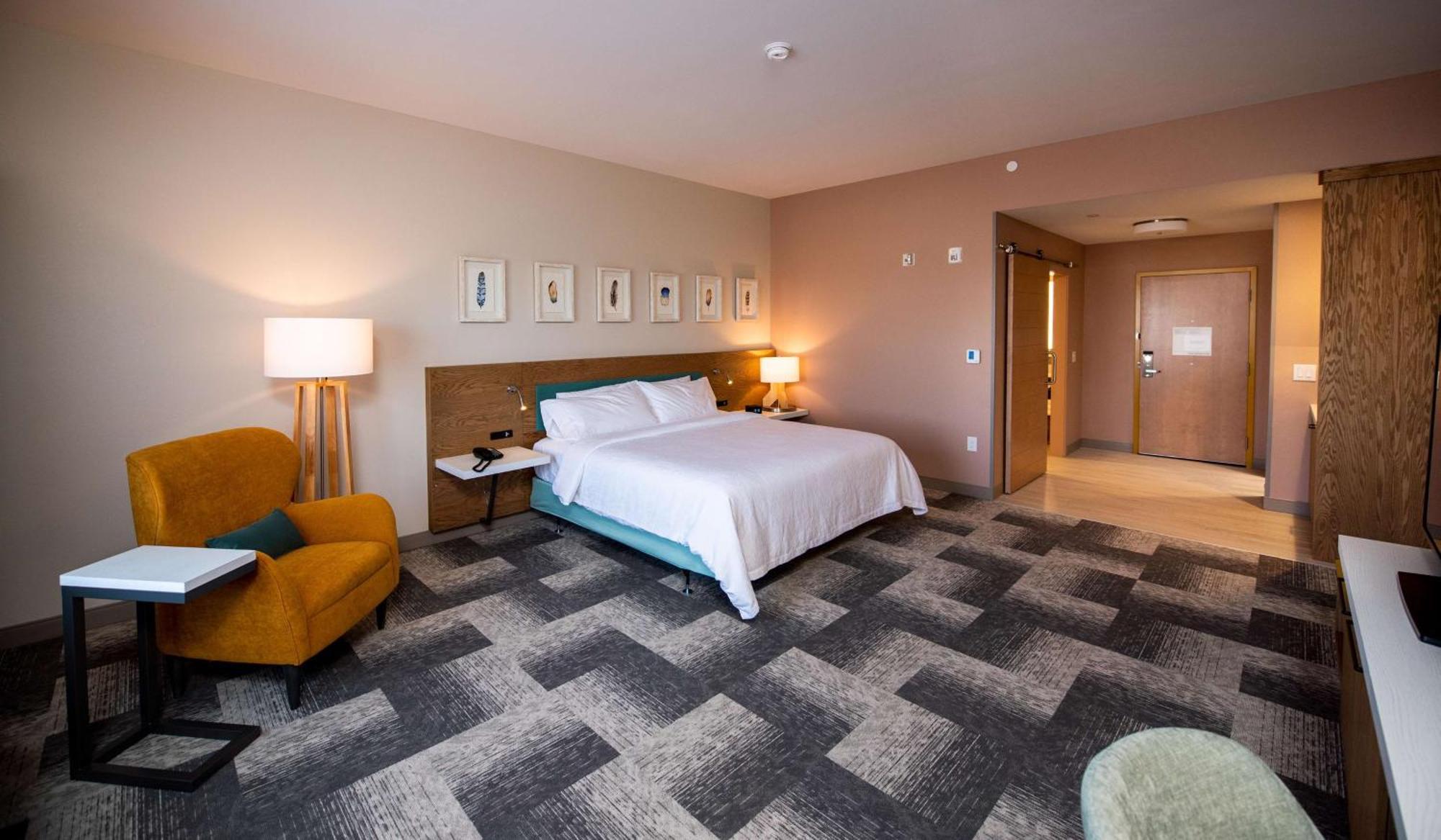 Hilton Garden Inn Moncton Downtown, Nb Экстерьер фото