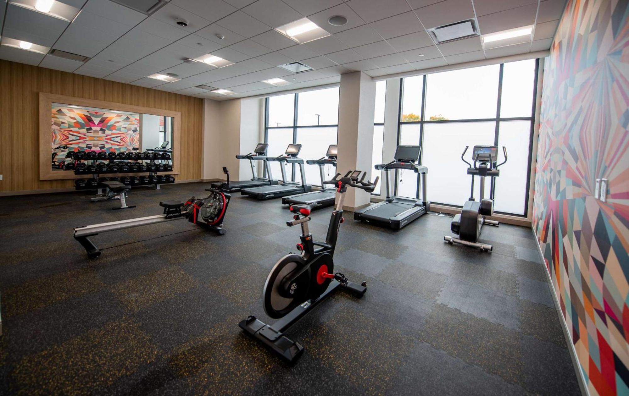 Hilton Garden Inn Moncton Downtown, Nb Экстерьер фото